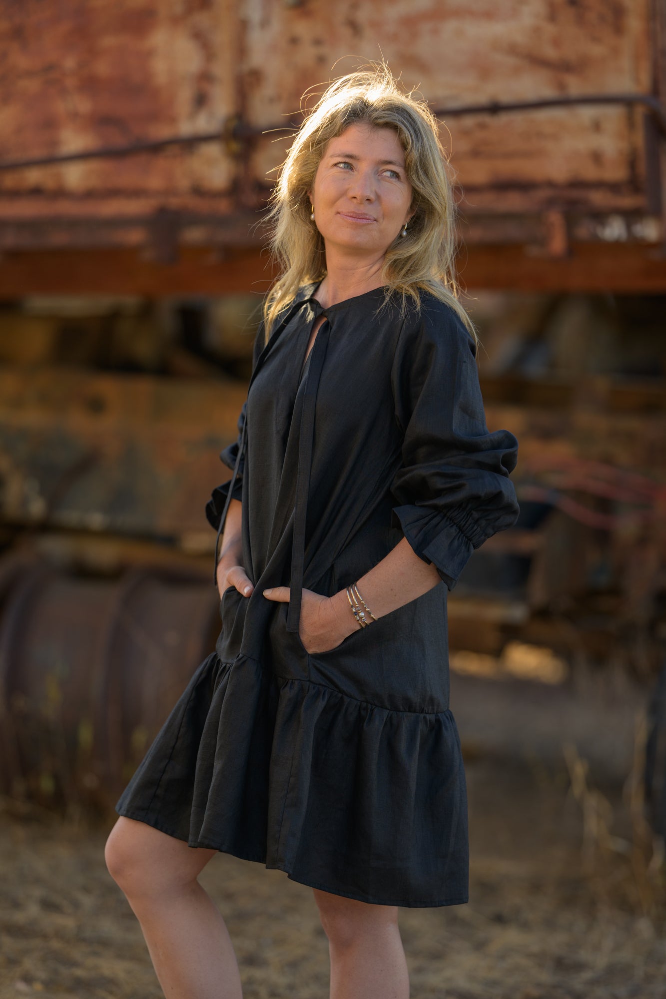 Sundowner Premium Linen Dress - Black